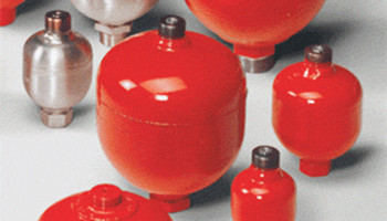 1585549735110540.jpg 活塞式蓄能器的優點及缺點