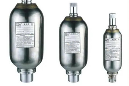 活塞式蓄能器與氣囊式蓄能器區(qū)別竟如此大！